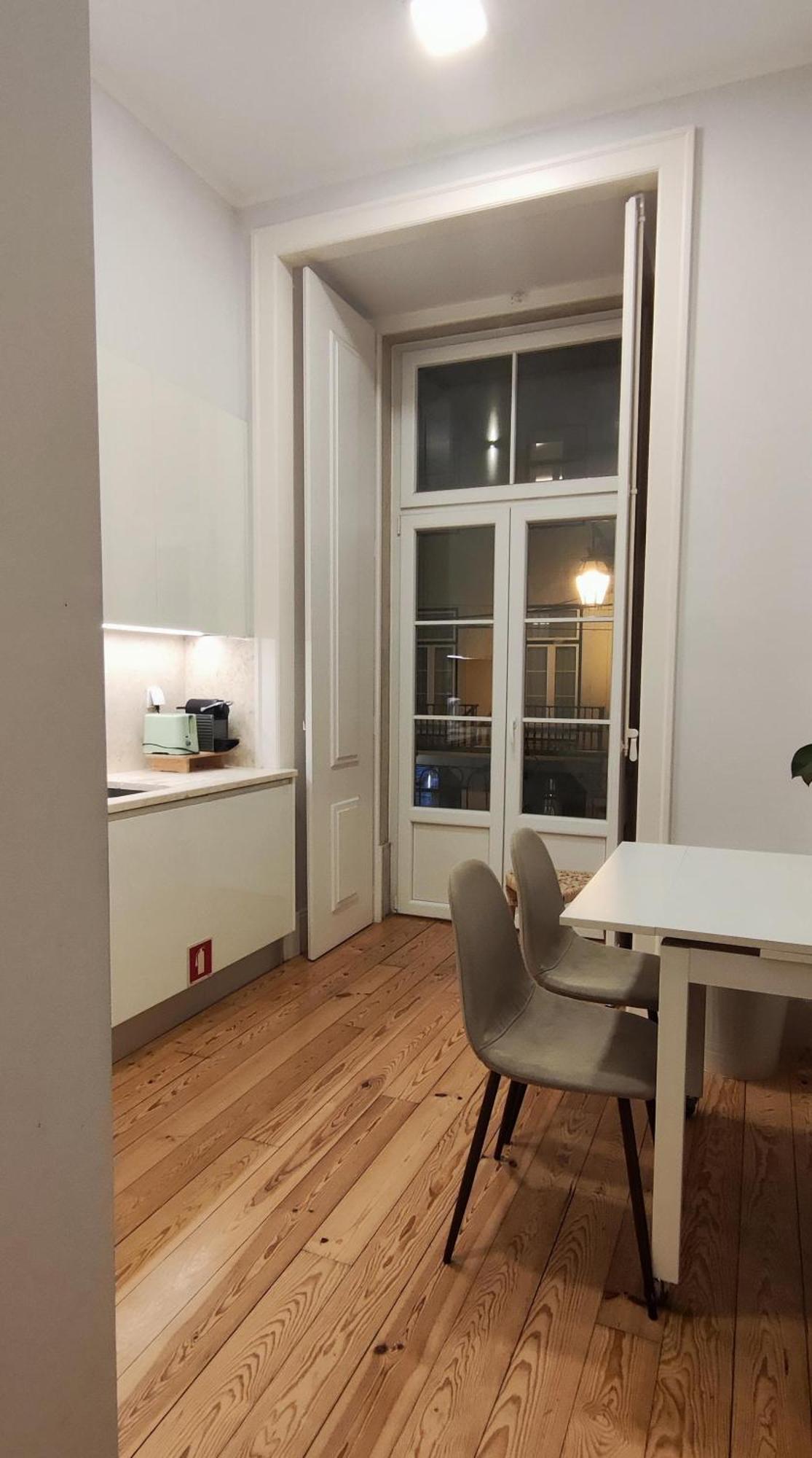 Suite No Chiado Baixa De Lisboa - Em Apartamento Partilhado Extérieur photo